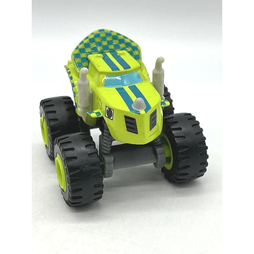 Blaze‎ and the Monster Machines Racing Flag Crusher Zeg Truck Die Cast  Lot Of 2
